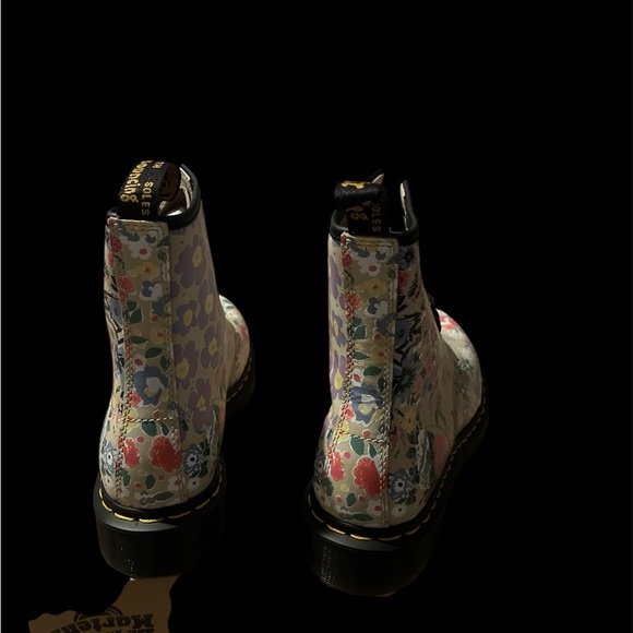 Brand New - Picture 2 of 4